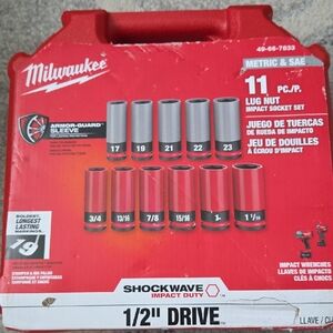 Milwaukee 11-Piece Lug Nut Impact Socket Set New Unused